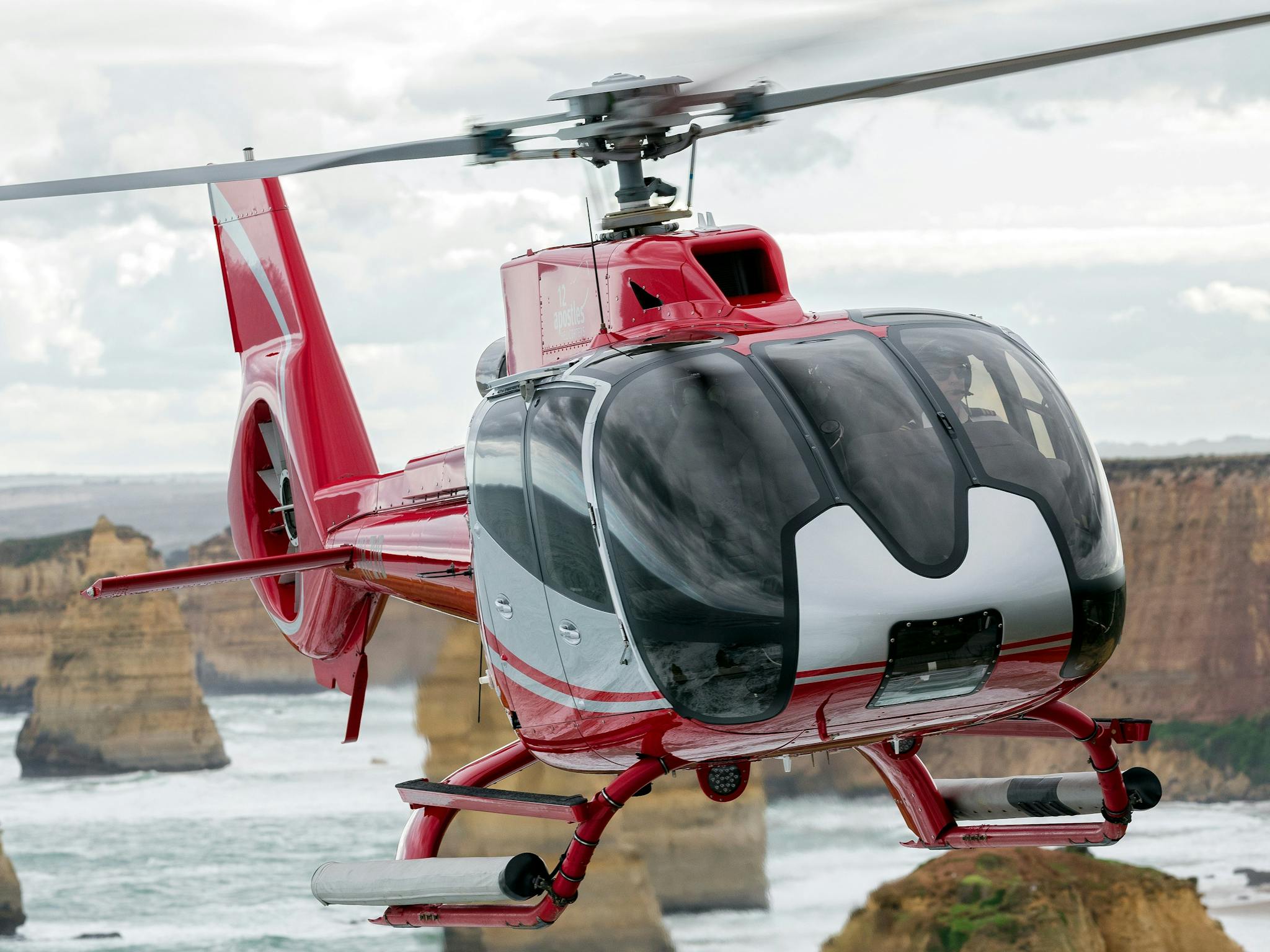 12 Apostles Helicopters