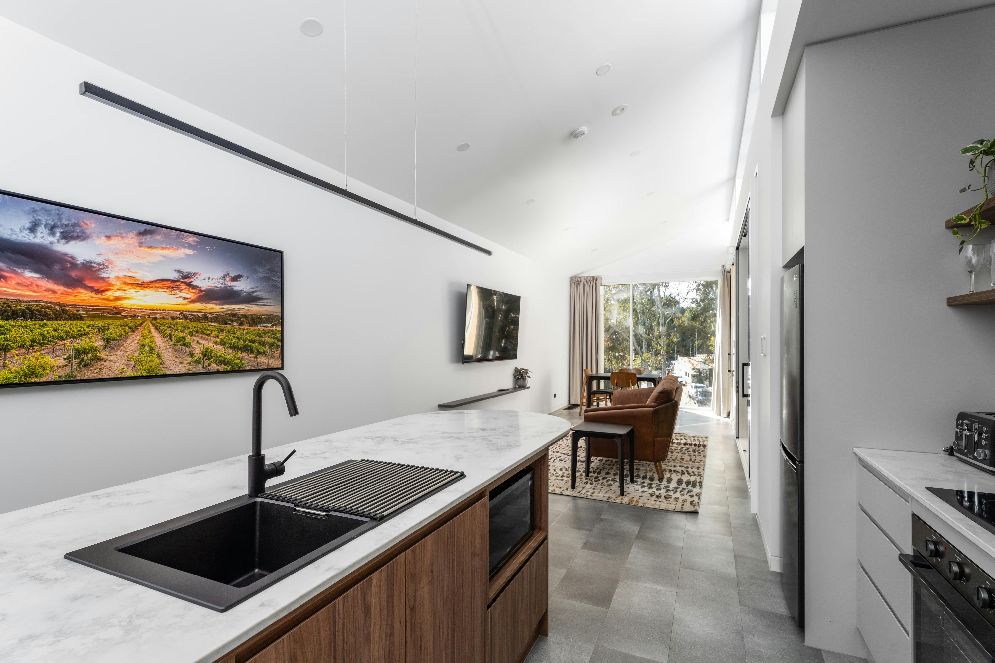 Deluxe 1 Bedroom Apartment