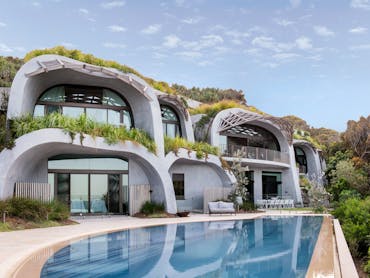Wide view of Dmoic Noosa and pool