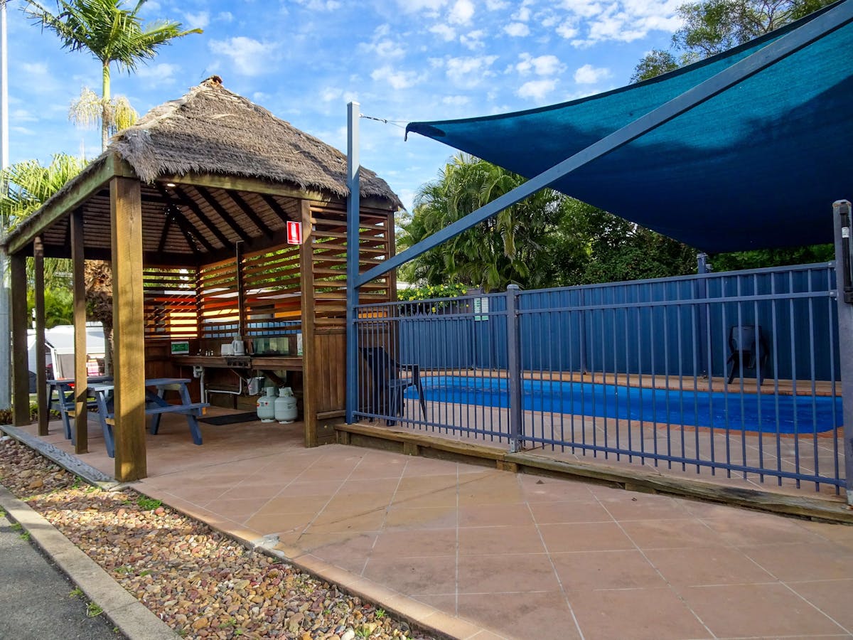 Swimming Pool and Camp Kitchen Swimming Pool and Camp Kitchen