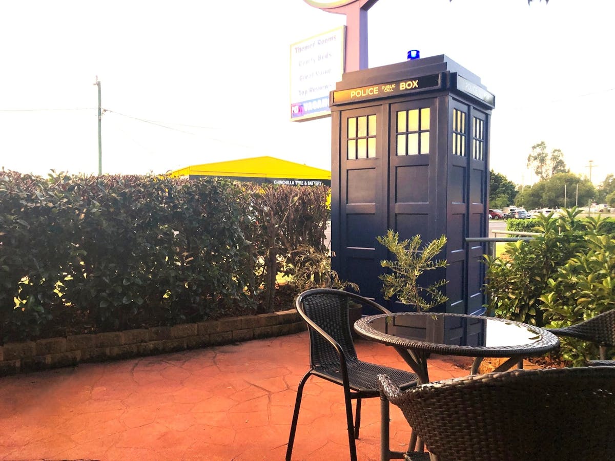 Free Tardis photo stand