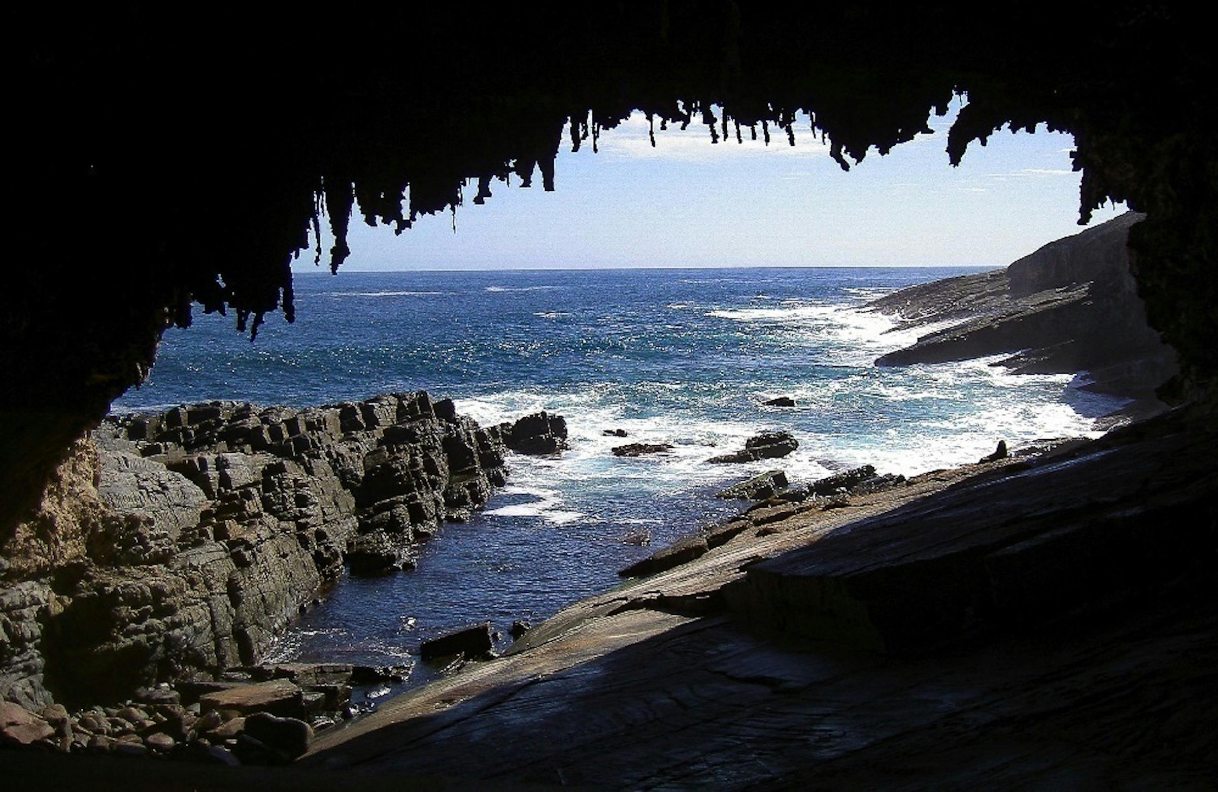Admiral's Arch. Flinders Chase National Park. Exceptional Kangaroo Island Tours.