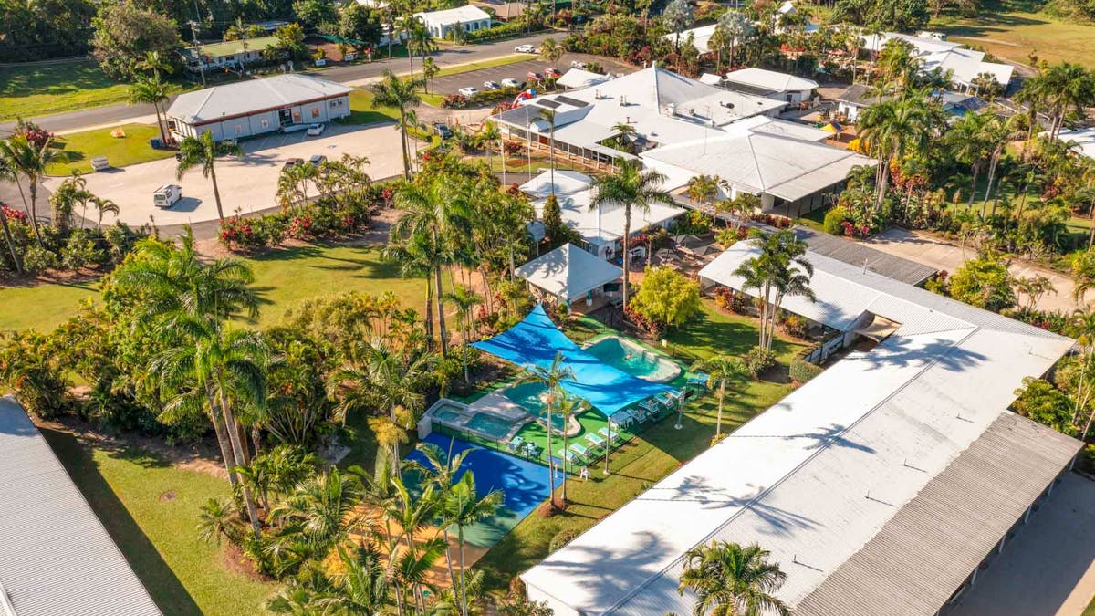 Nightelier Mission Beach Resort