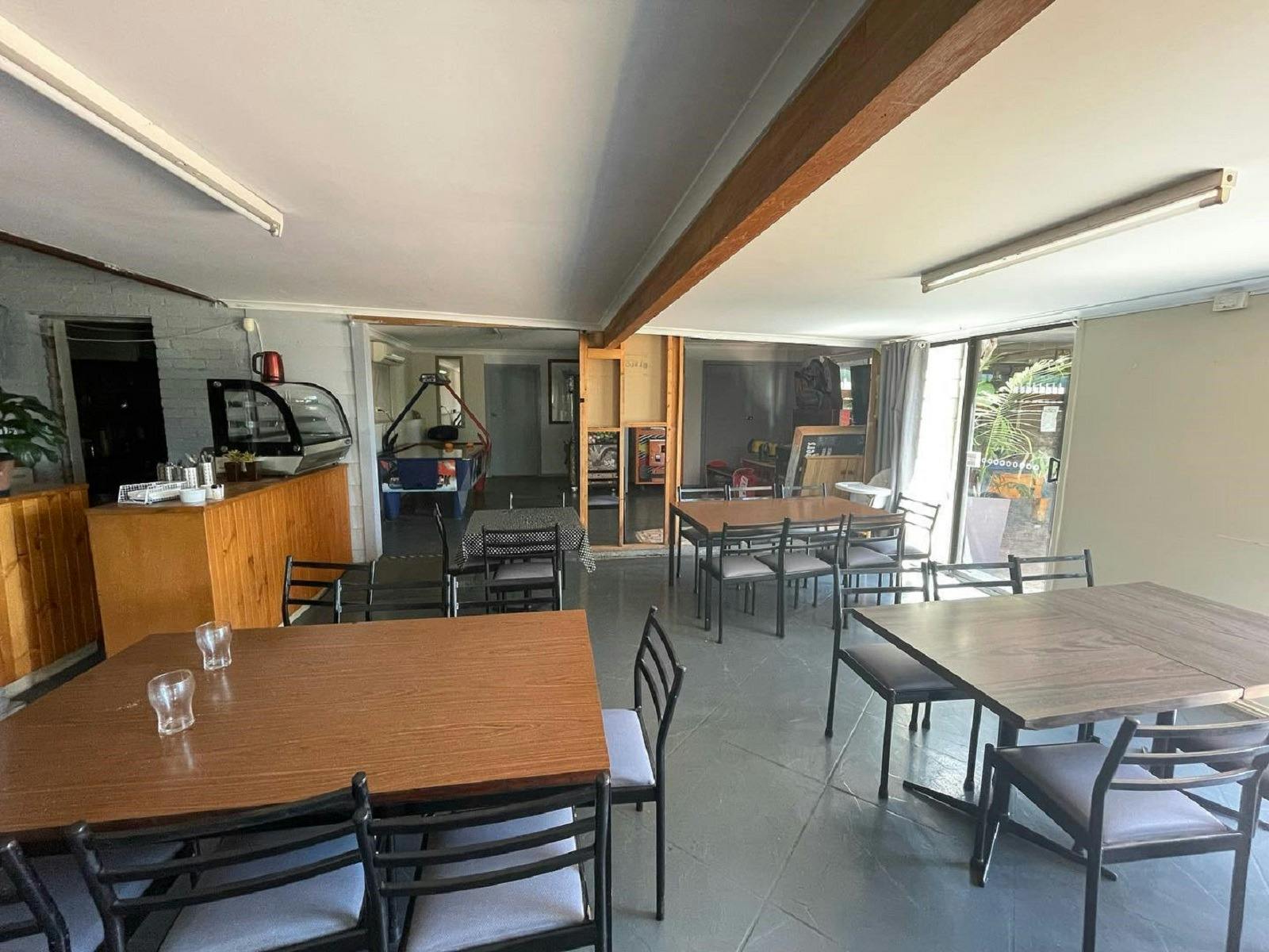 Coutts Crossing Tavern