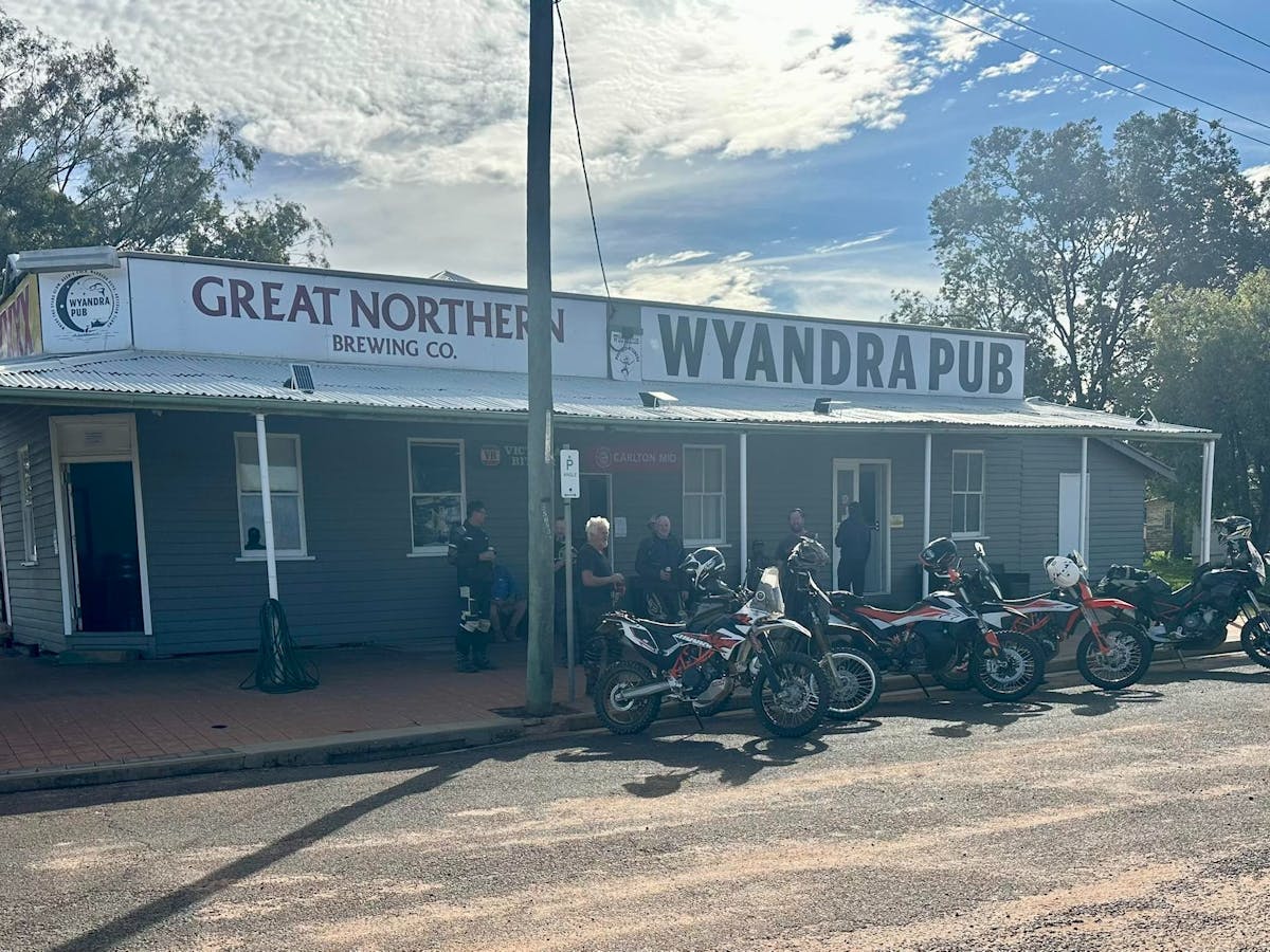 Wyandra Pub