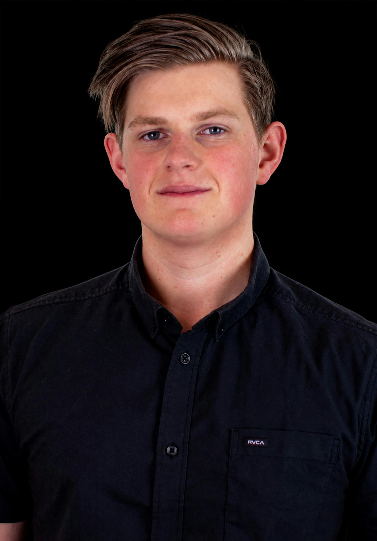 Oliver Dinnessen- baritone