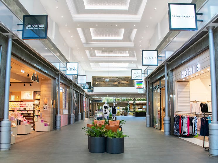 Summer St Internal Mall