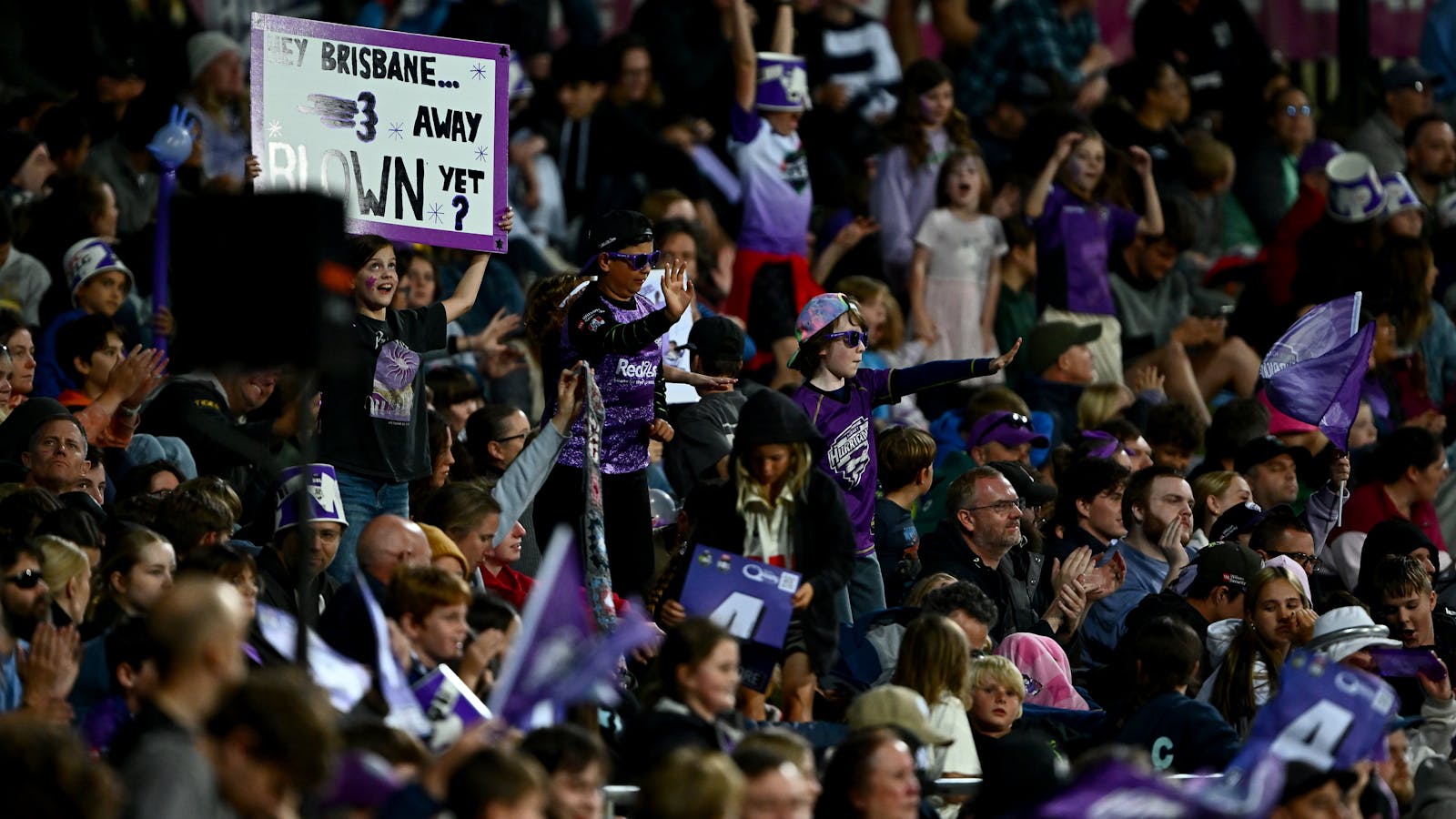 Crowd - Hoabrt Hurricanes