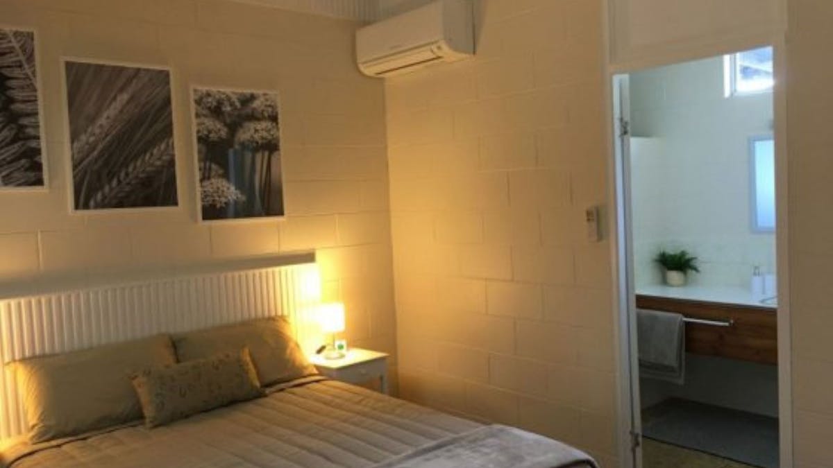 Motel Room Tall Timbers