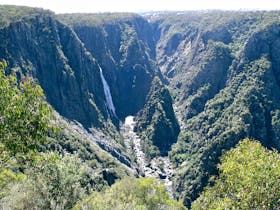 Wollomombi Falls and gorge