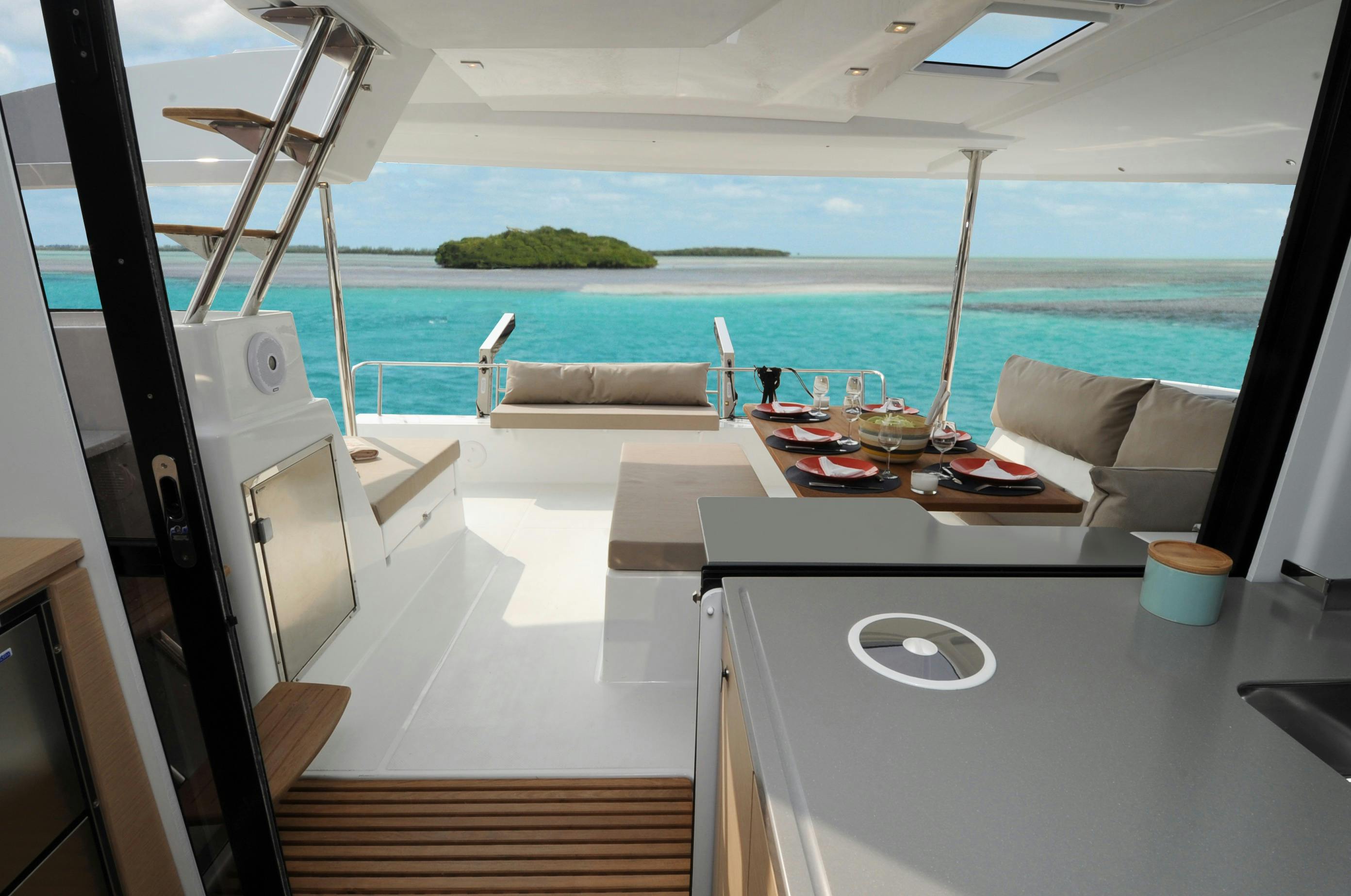 Helia 44, Aft Deck