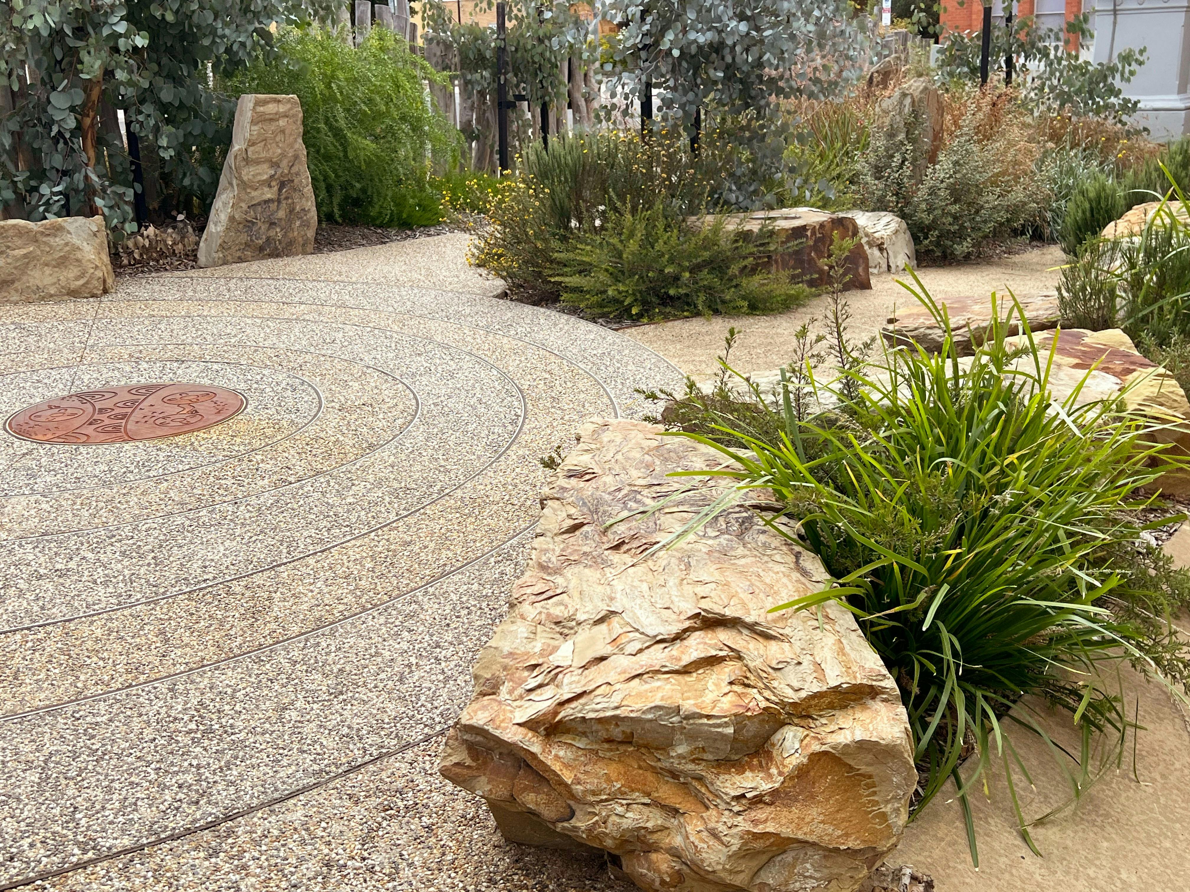 garingilang gatjin wii - Gallery's Indigenous interpretive garden.