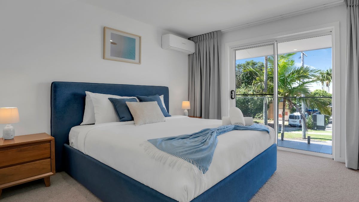 Main Bedroom with ensuite bathroom