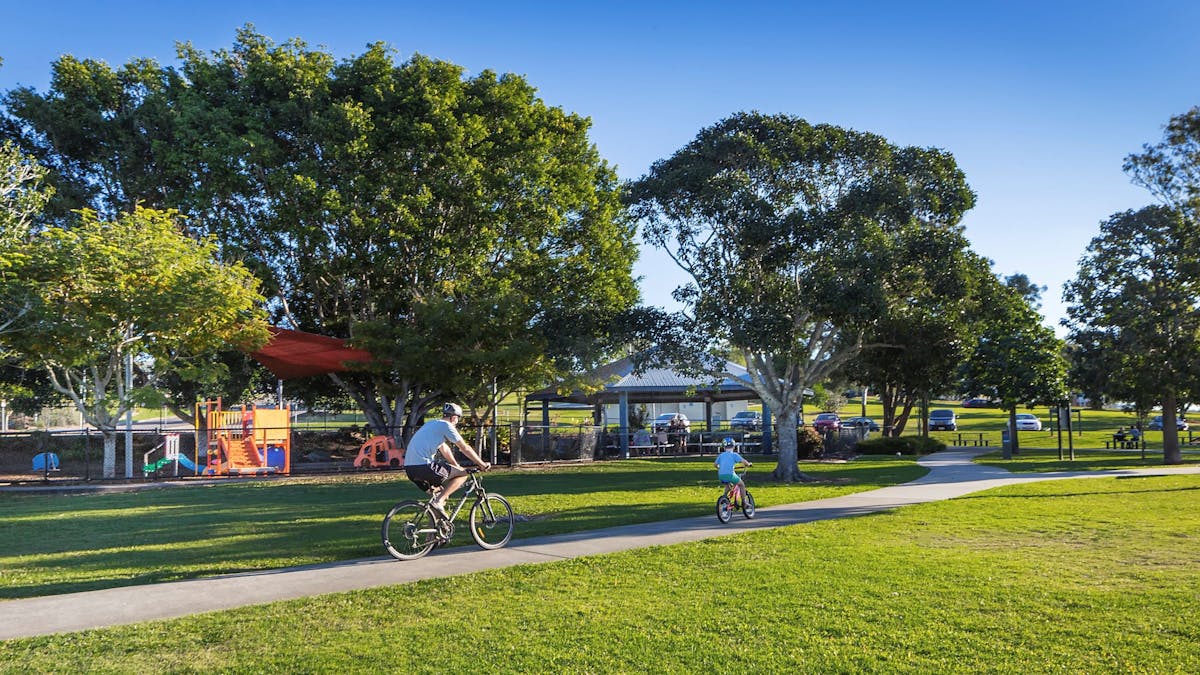 Lake Alford walking and biking trails