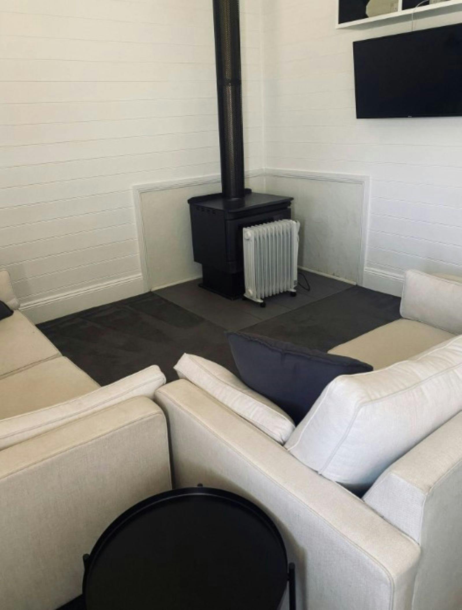 Crookwell  Cottage living space