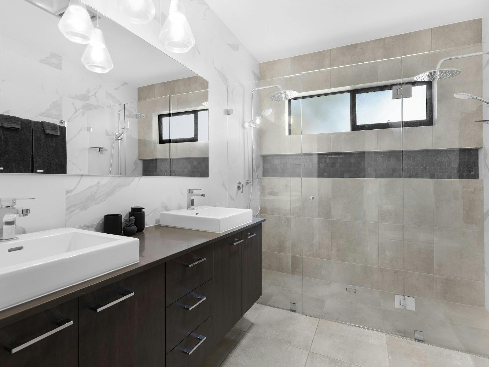 The Modern Vintage bathroom