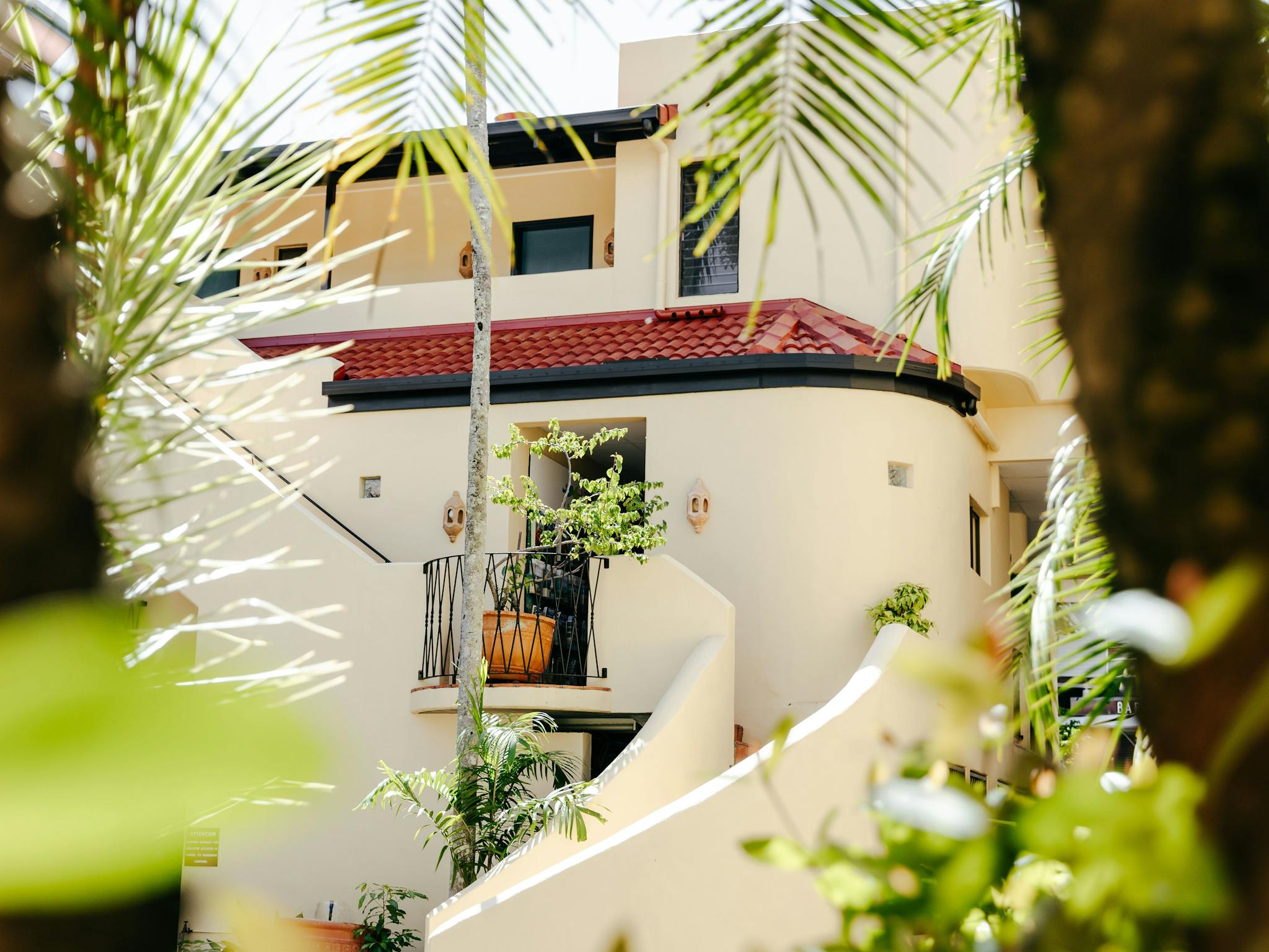 exterior exterior