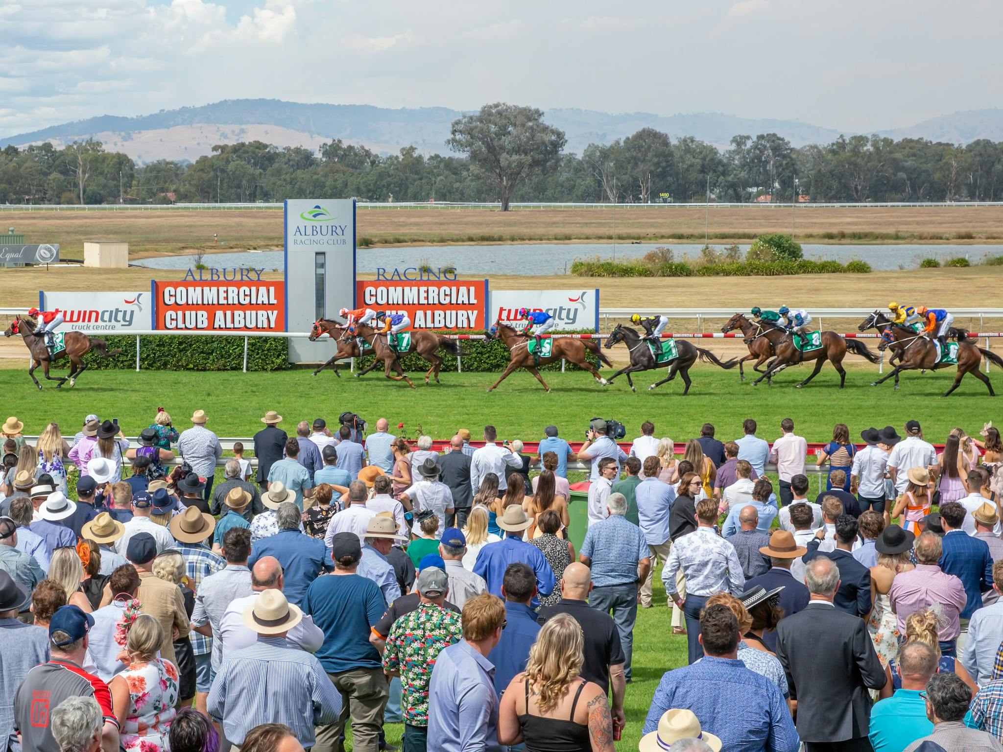 Commercial Club Albury Gold Cup