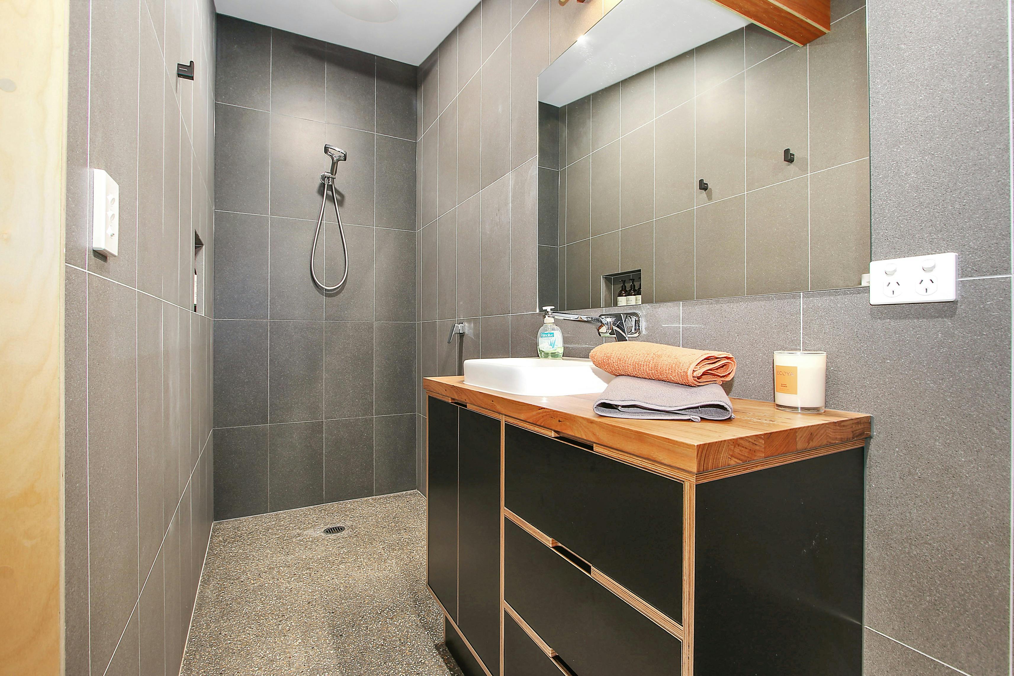 Ensuite
