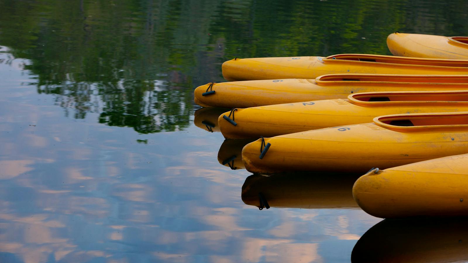 Nitmiluk Tours canoeing