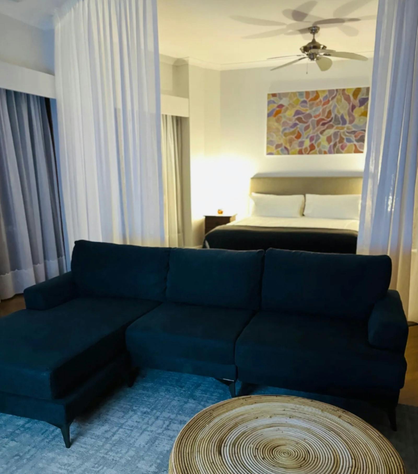 lounge room
