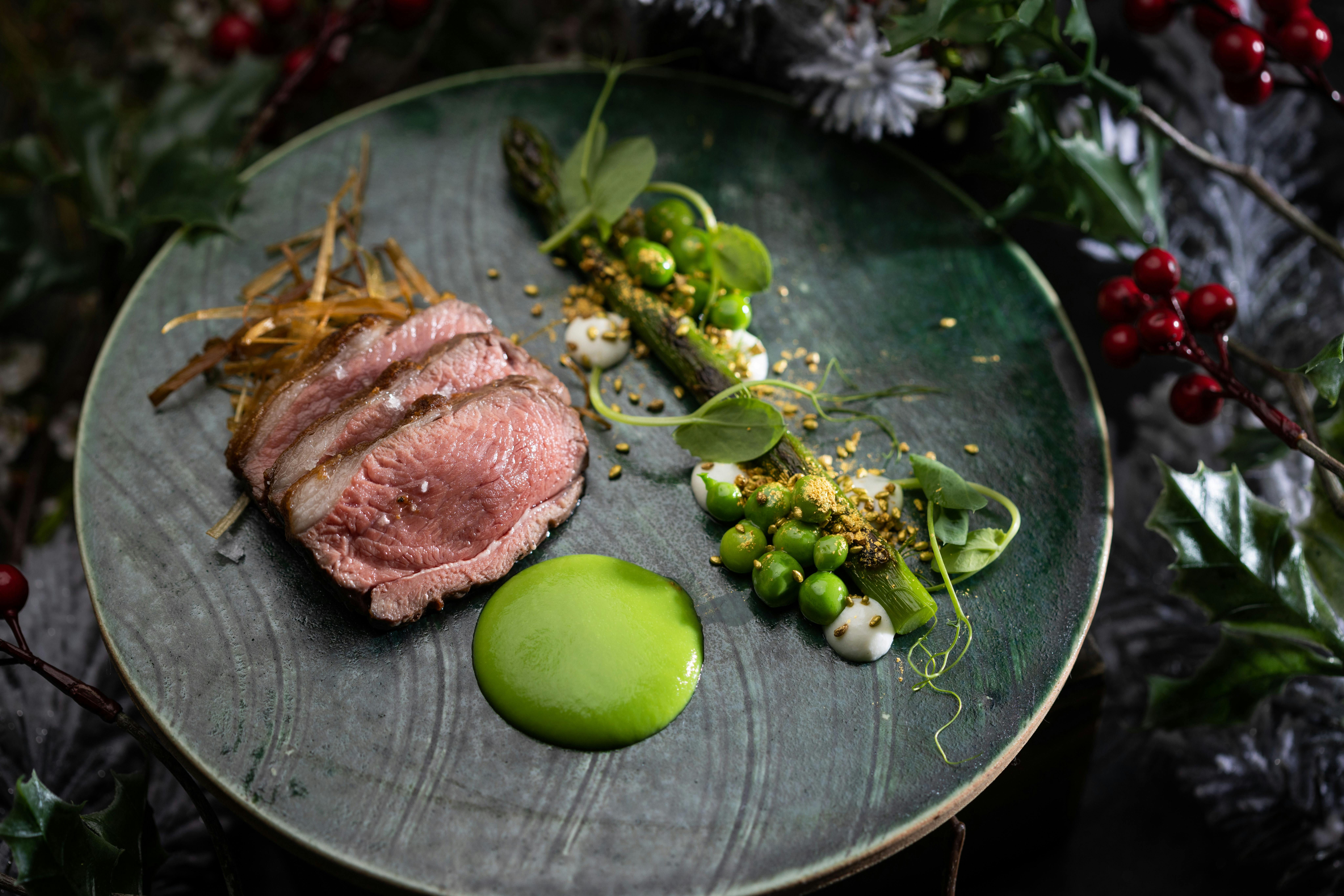 Away in a Manger NEL 레스토랑