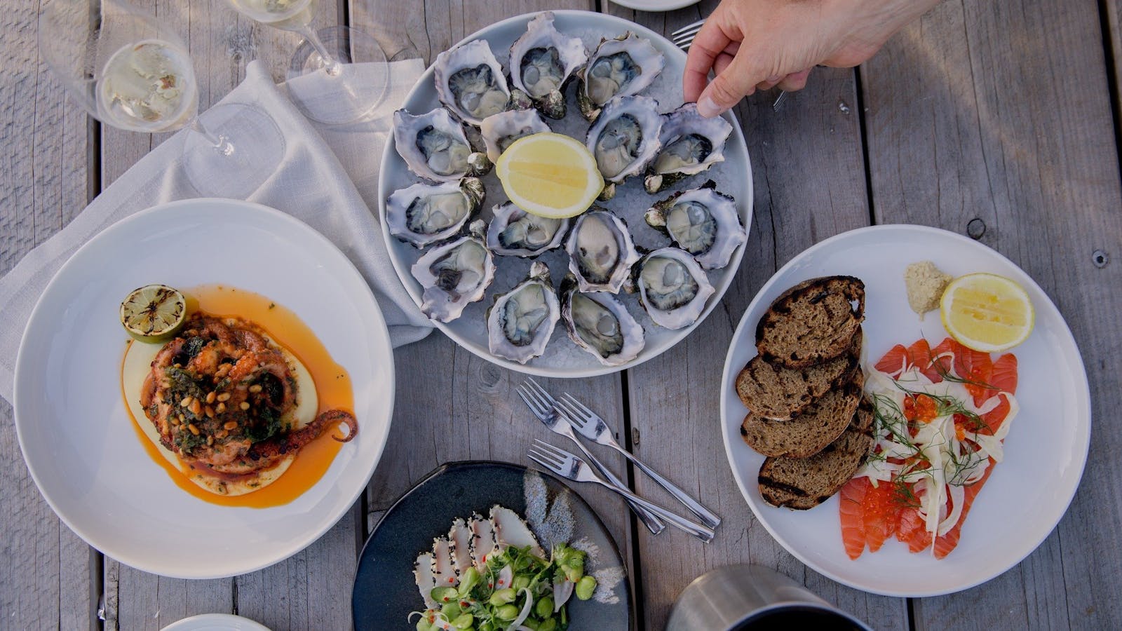 Freshest Tasmanian Seafood served up dockside at Old Wharf Restaurant