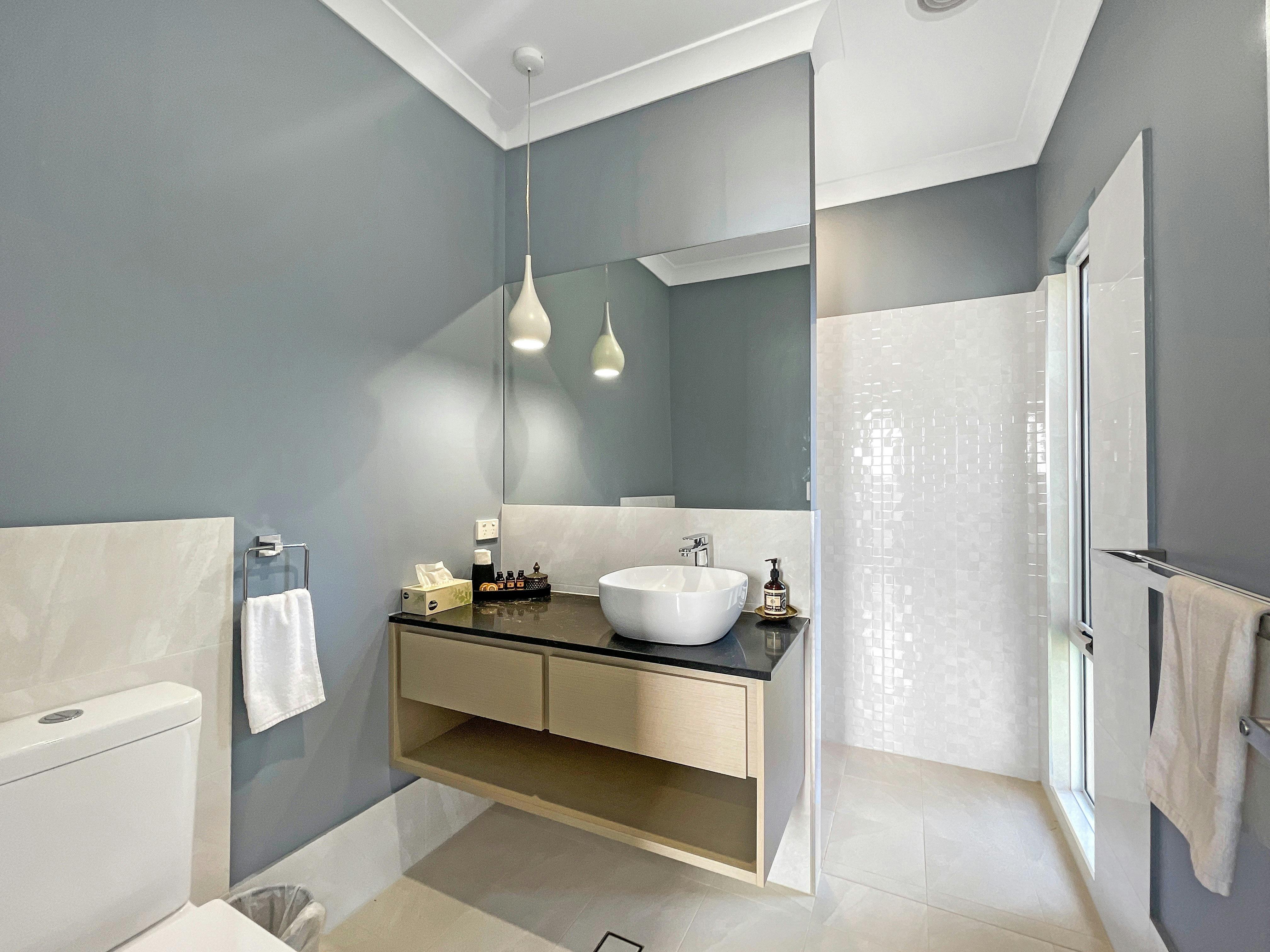 Figtree Cottage bathroom