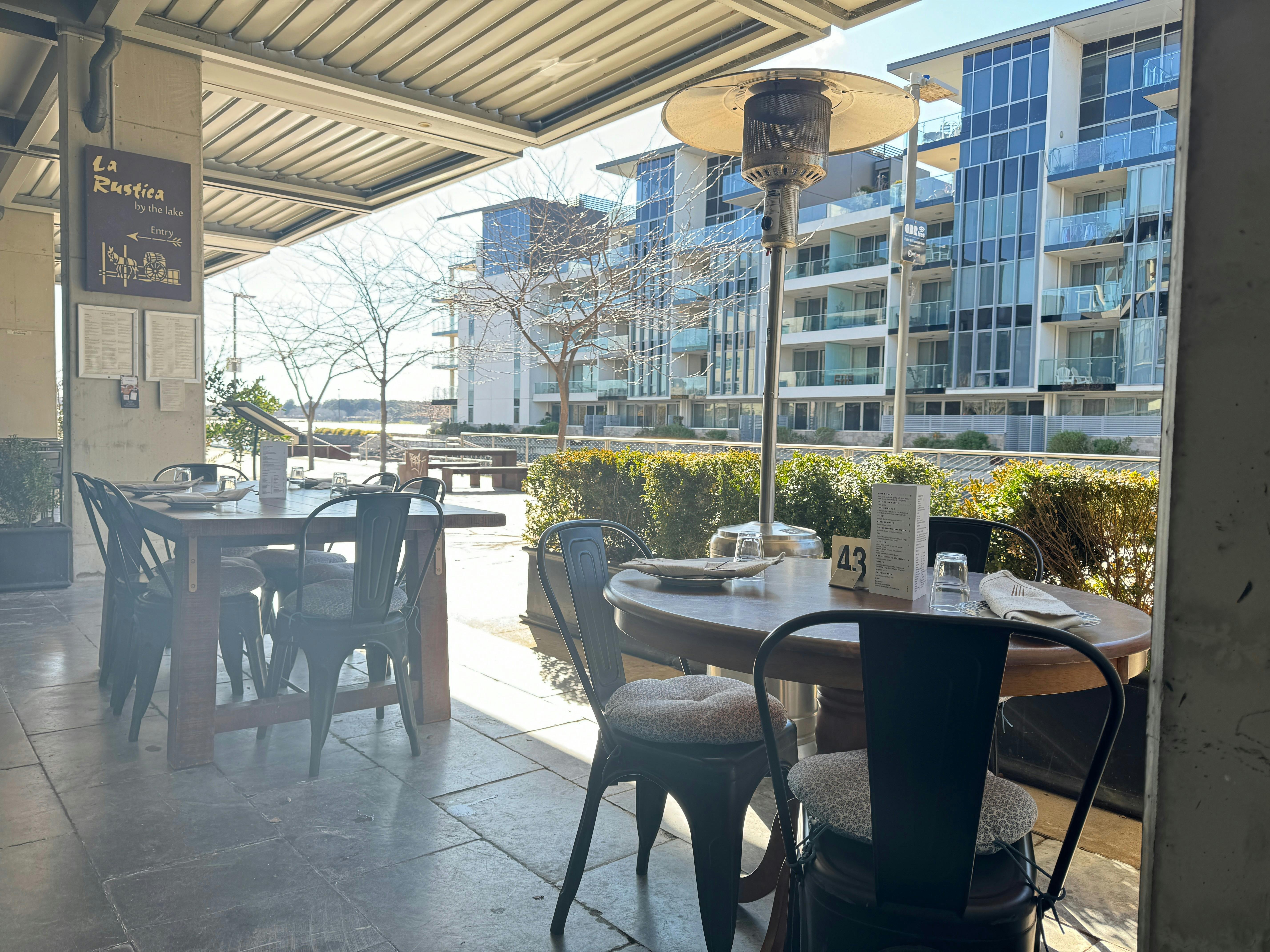 La Rustica by the lake