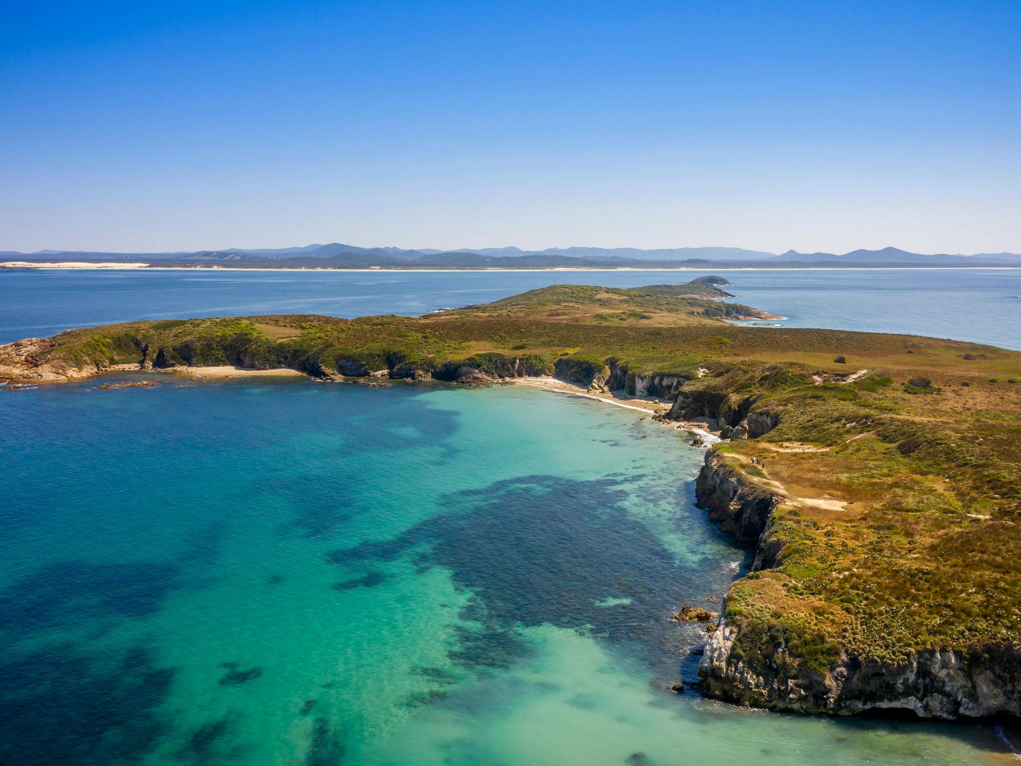 Aerial photo of Coal Shaft Bay lookout, Broughton Island, Myall Lakes National Park