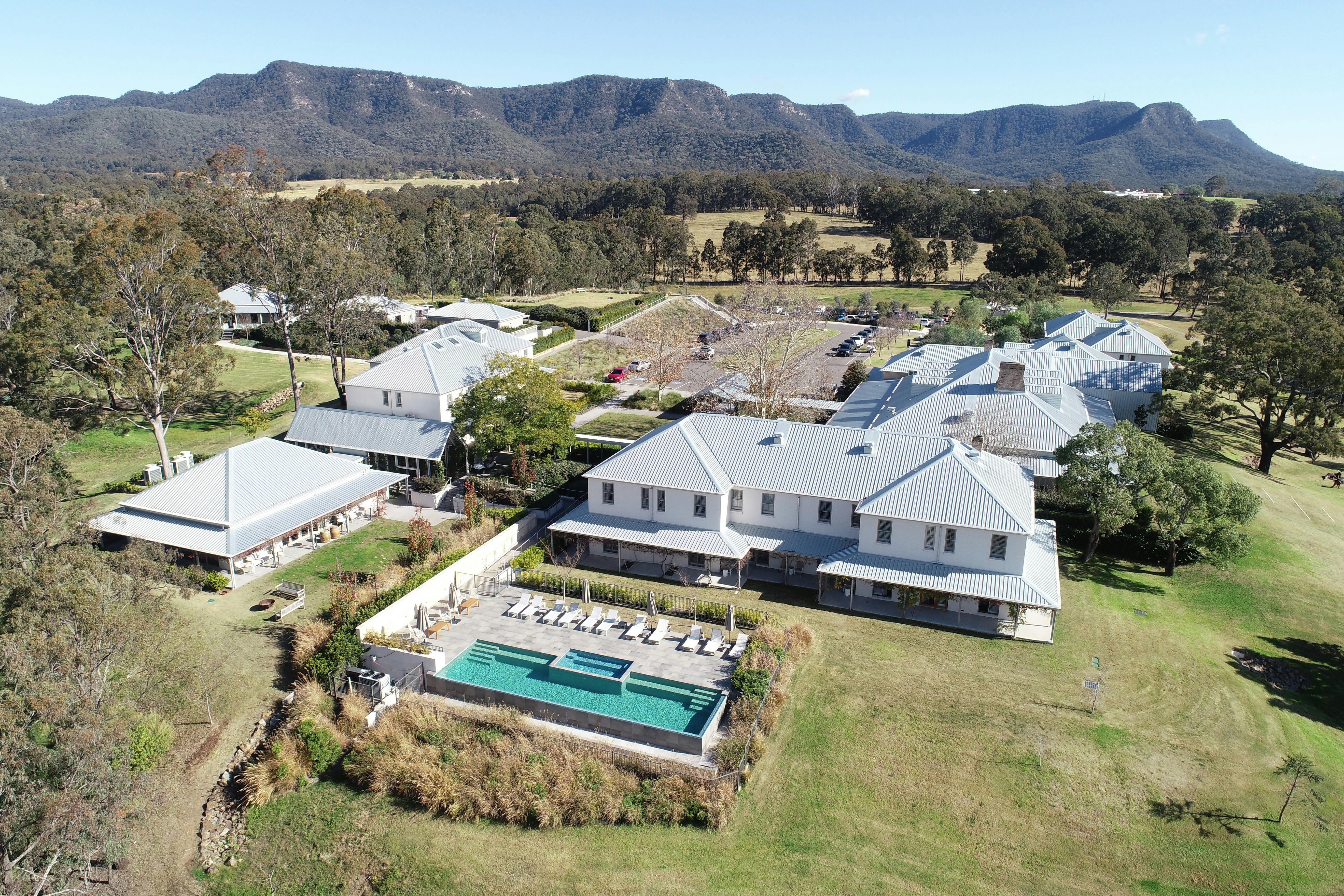 Spicers Guesthouse 附泳池的空拍照片