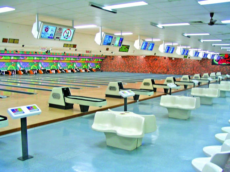Bateau Bay Ten Pin Bowl