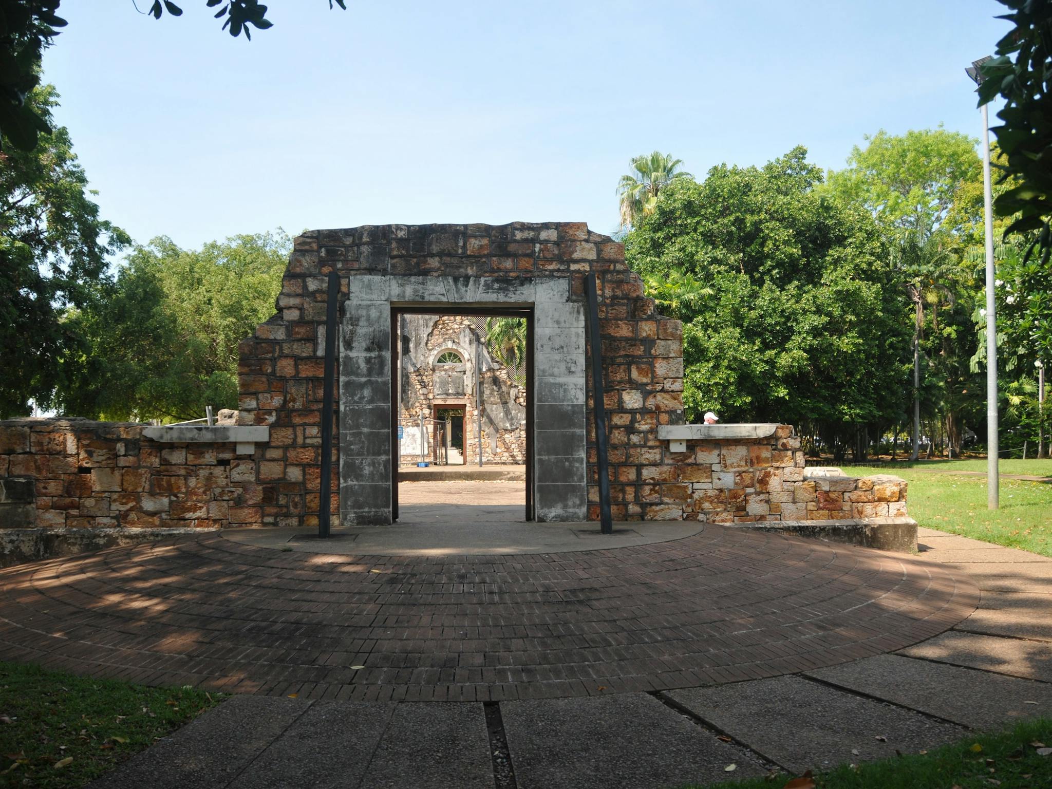 Town Hall ruins from Smith Street showing the entrance.