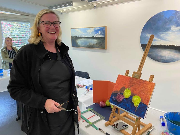 Painting Workshop Participant with Corinne Loxton, Blue Mountains artist