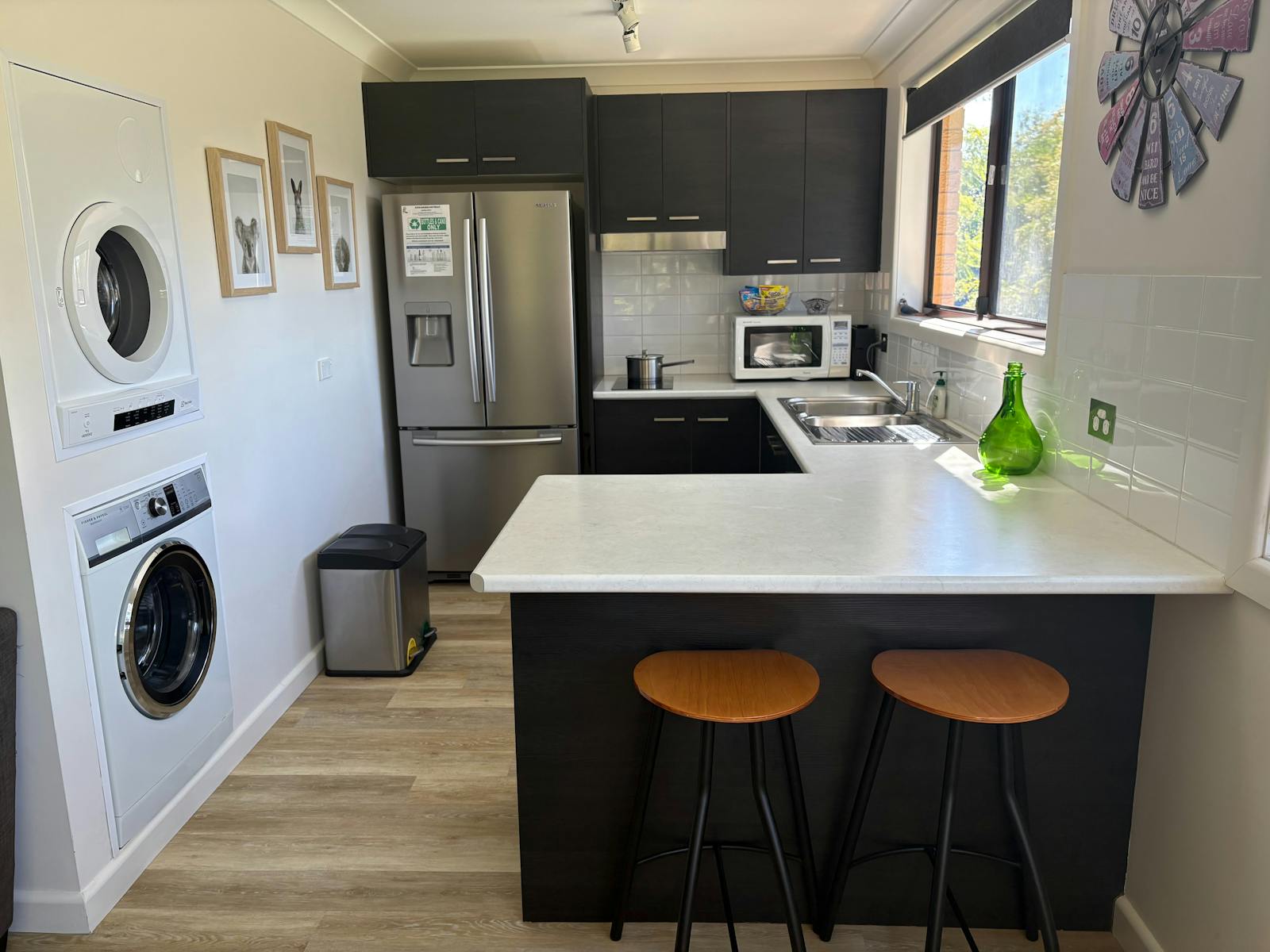 Full Kitchen, Washing Machine, Dryer