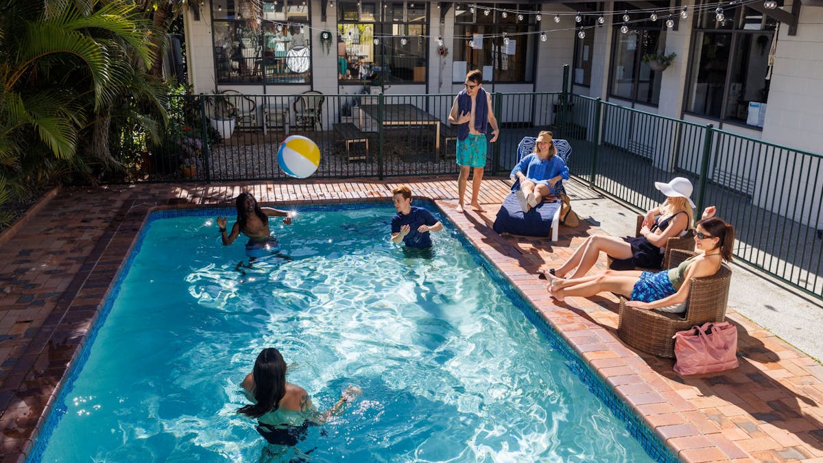 YHA Coolangatta swimming pool