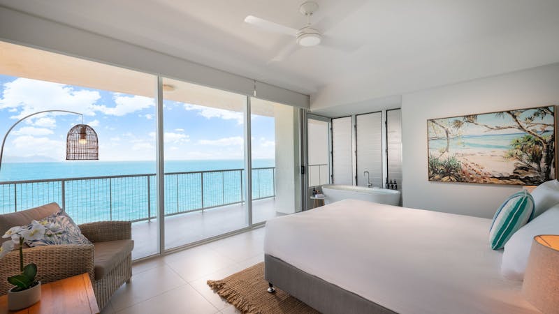 3 Bedroom 2 Bathroom Apartment Ocean Front