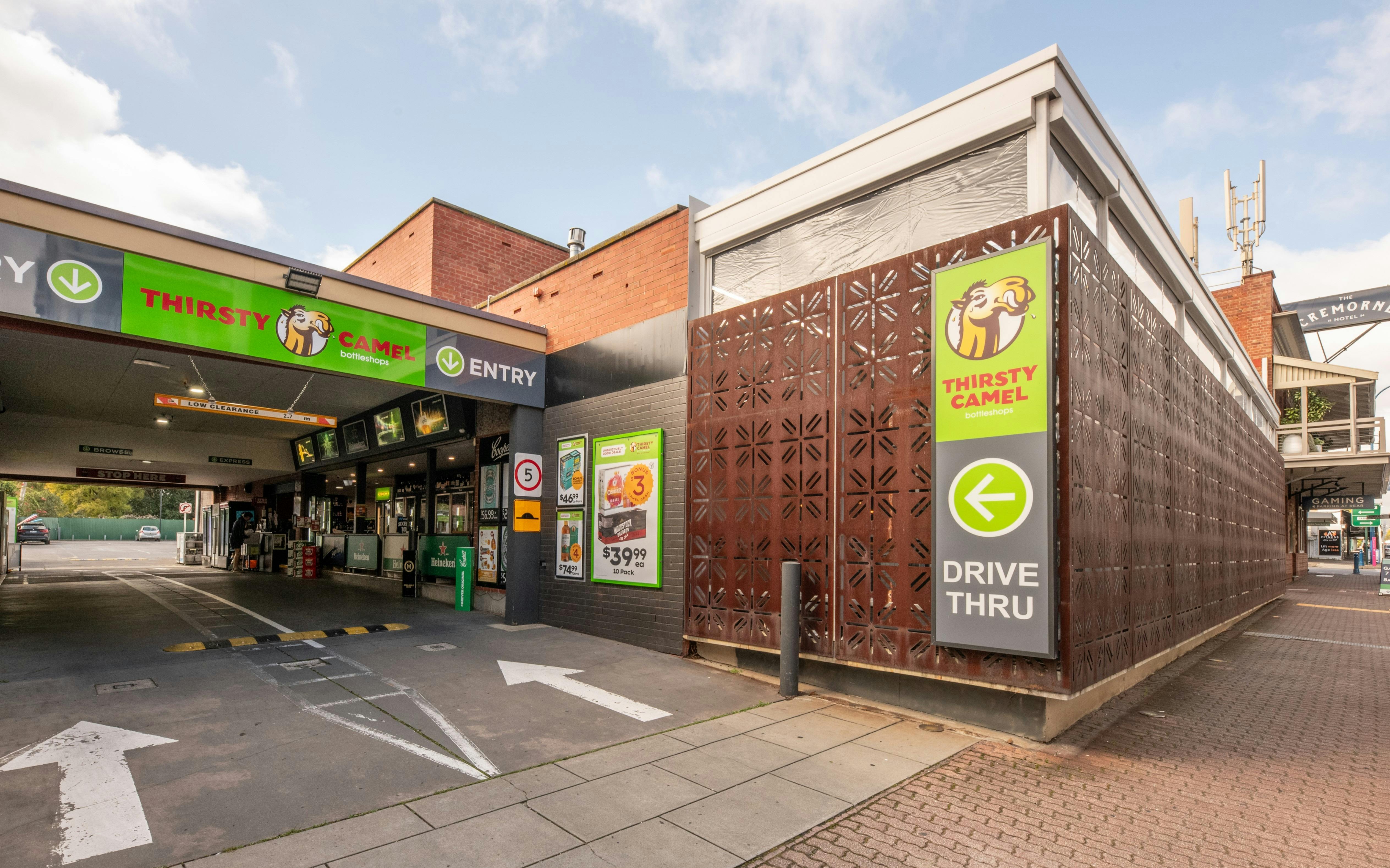 Cremorne Hotel bottle shop