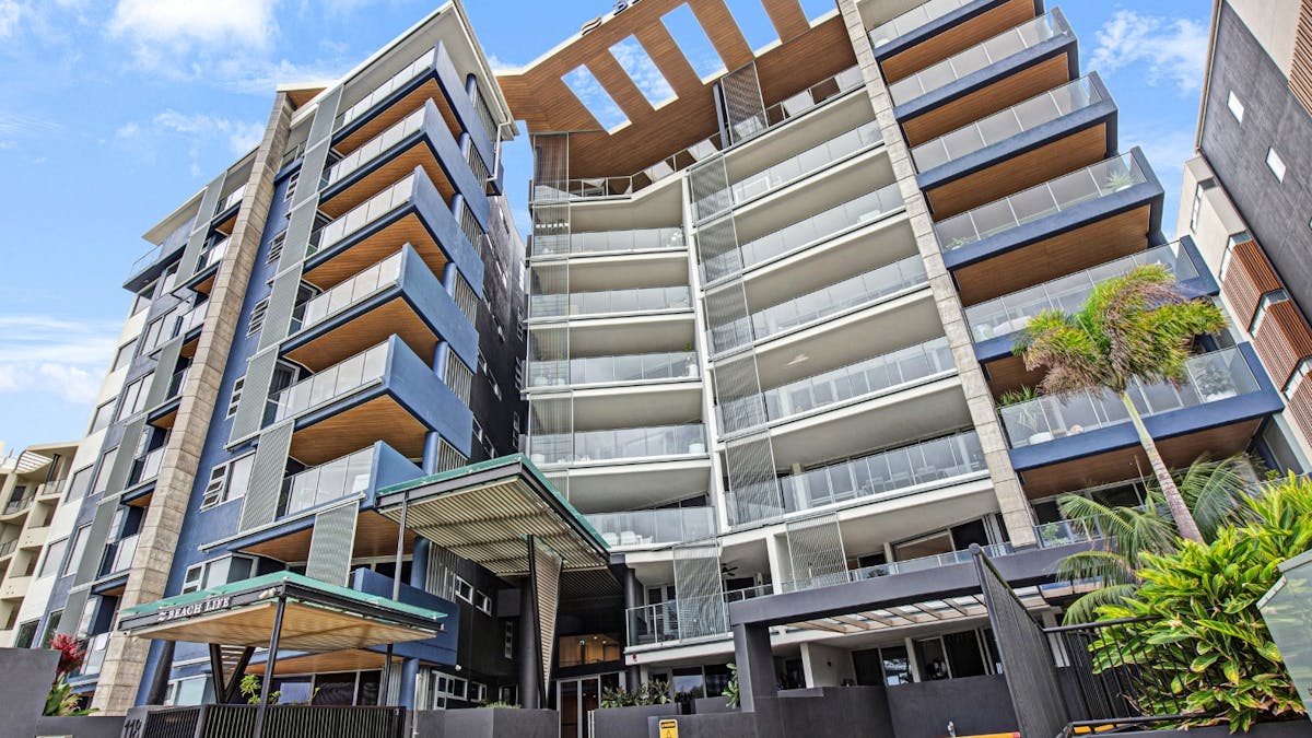 Beach Life Building Complex