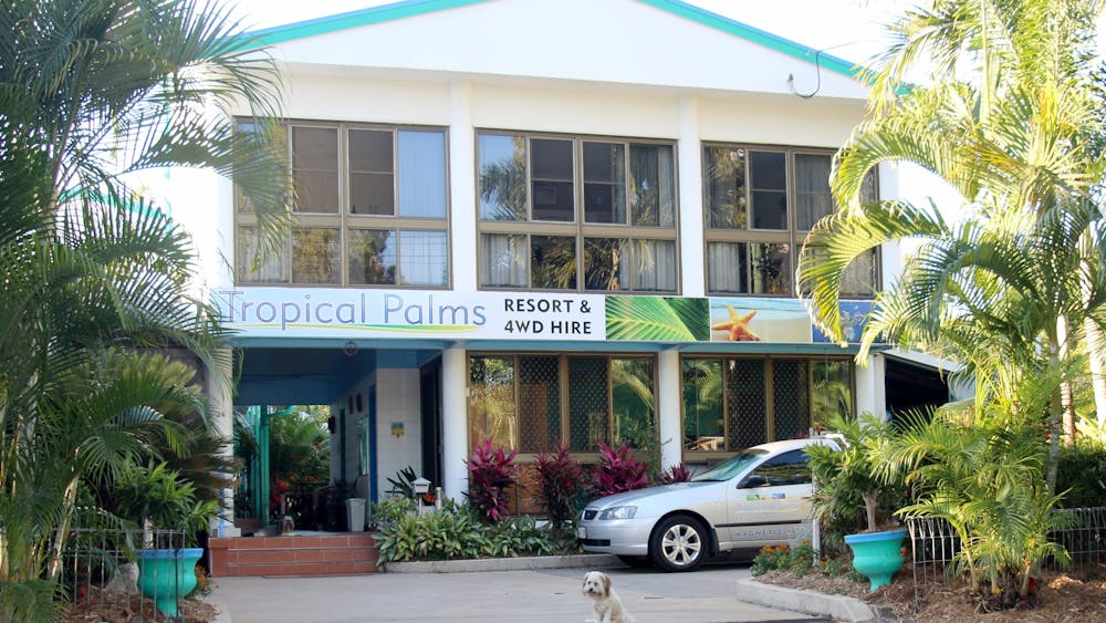 Tropical Palms Resort and 4WD Hire