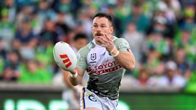 Canberra Raiders player Tom Starling passing the ball.