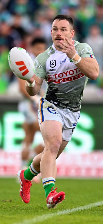 Canberra Raiders player Tom Starling passing the ball.