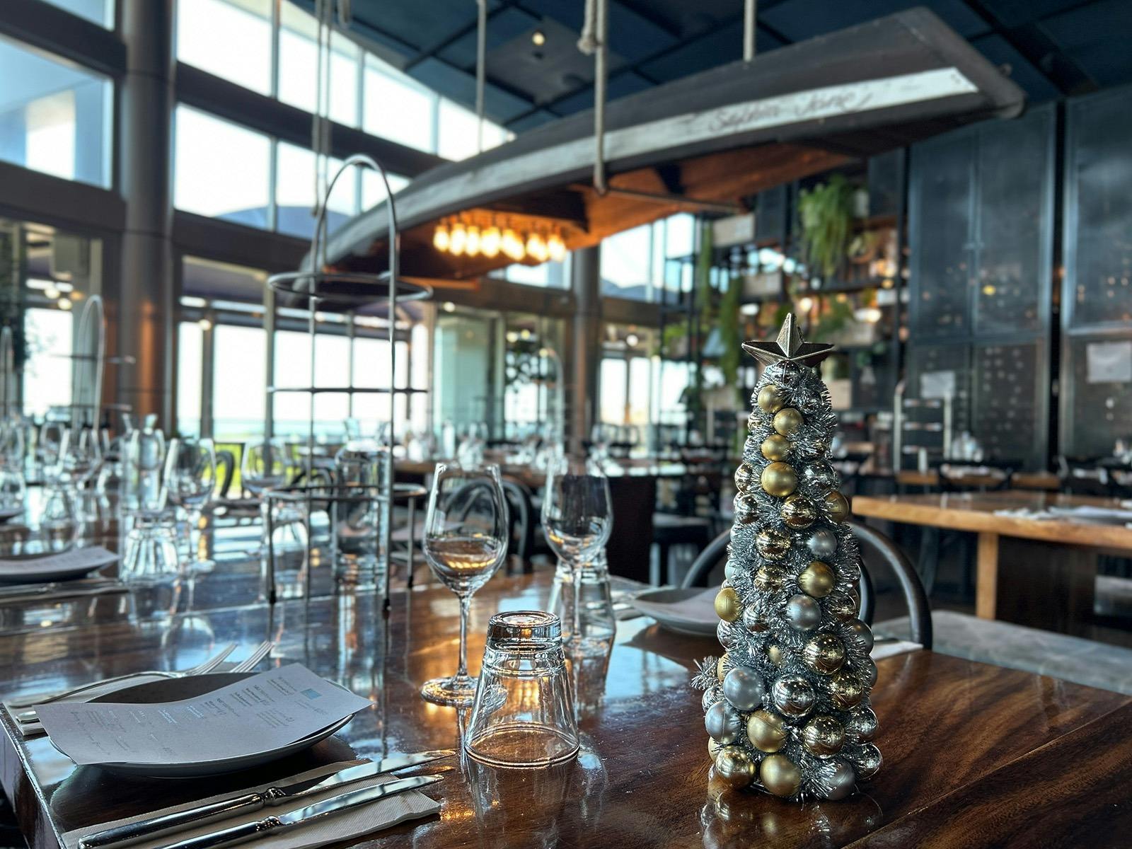 Rustic, nautical vibes meet holiday charm at Steamers