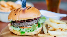 Settlers Beef Burger