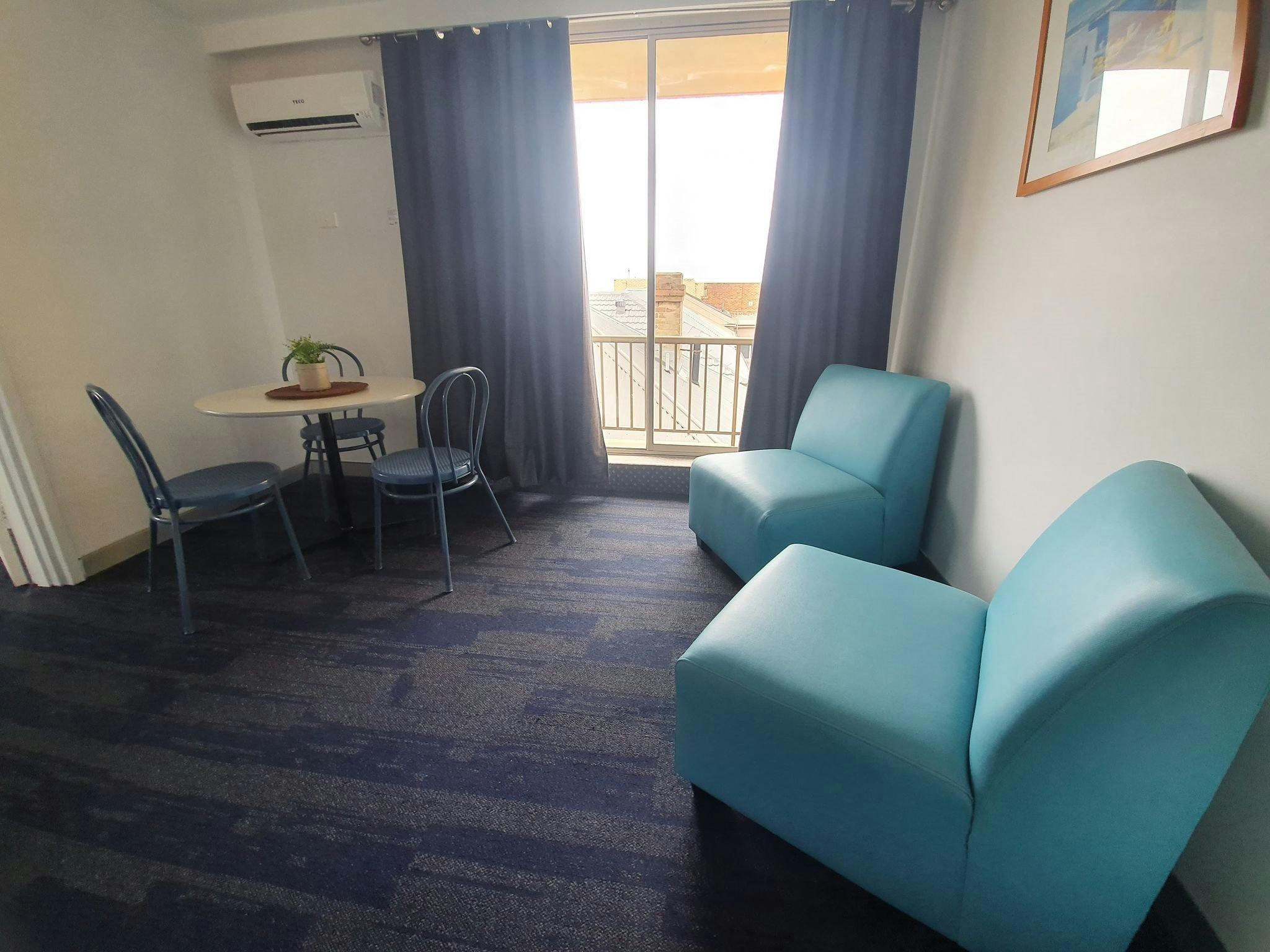 Newcastle Beach Hotel NSW Holidays & Things to Do