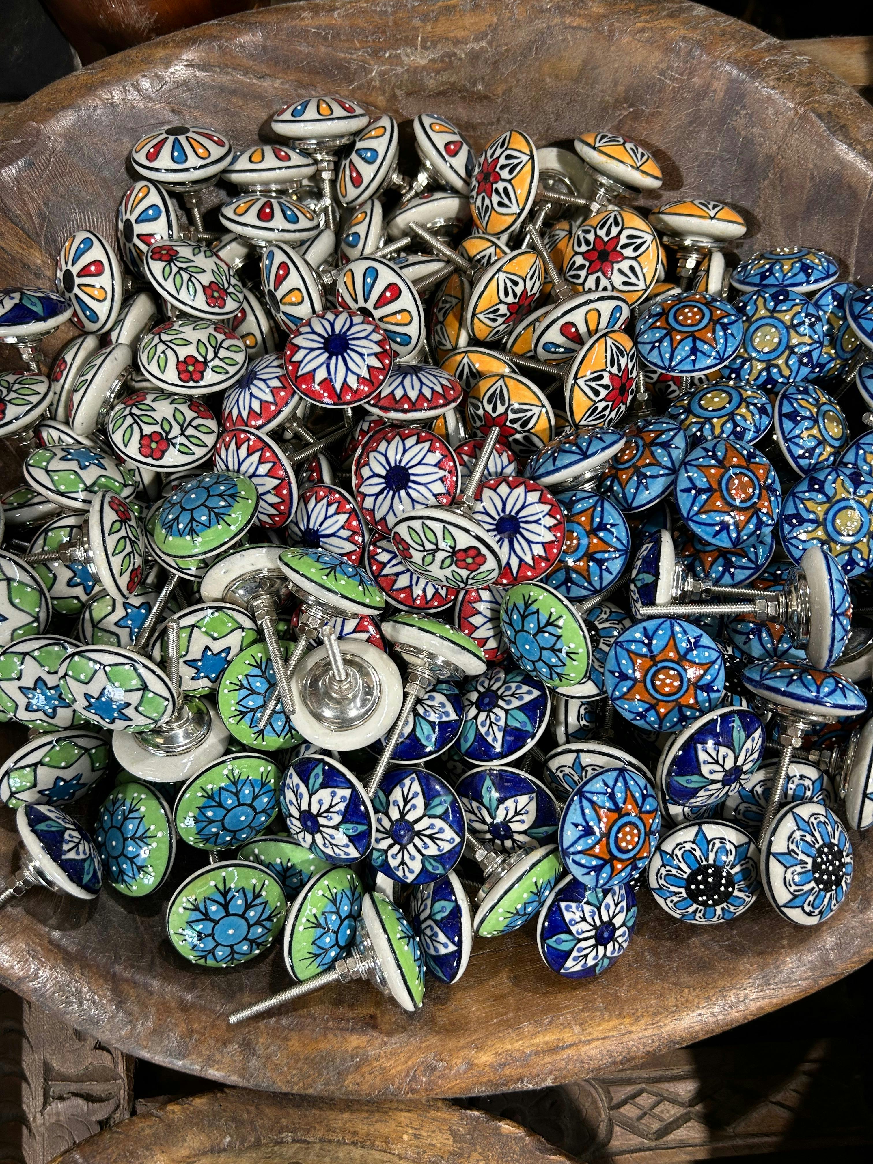 Beautiful crafted ceramic knobs