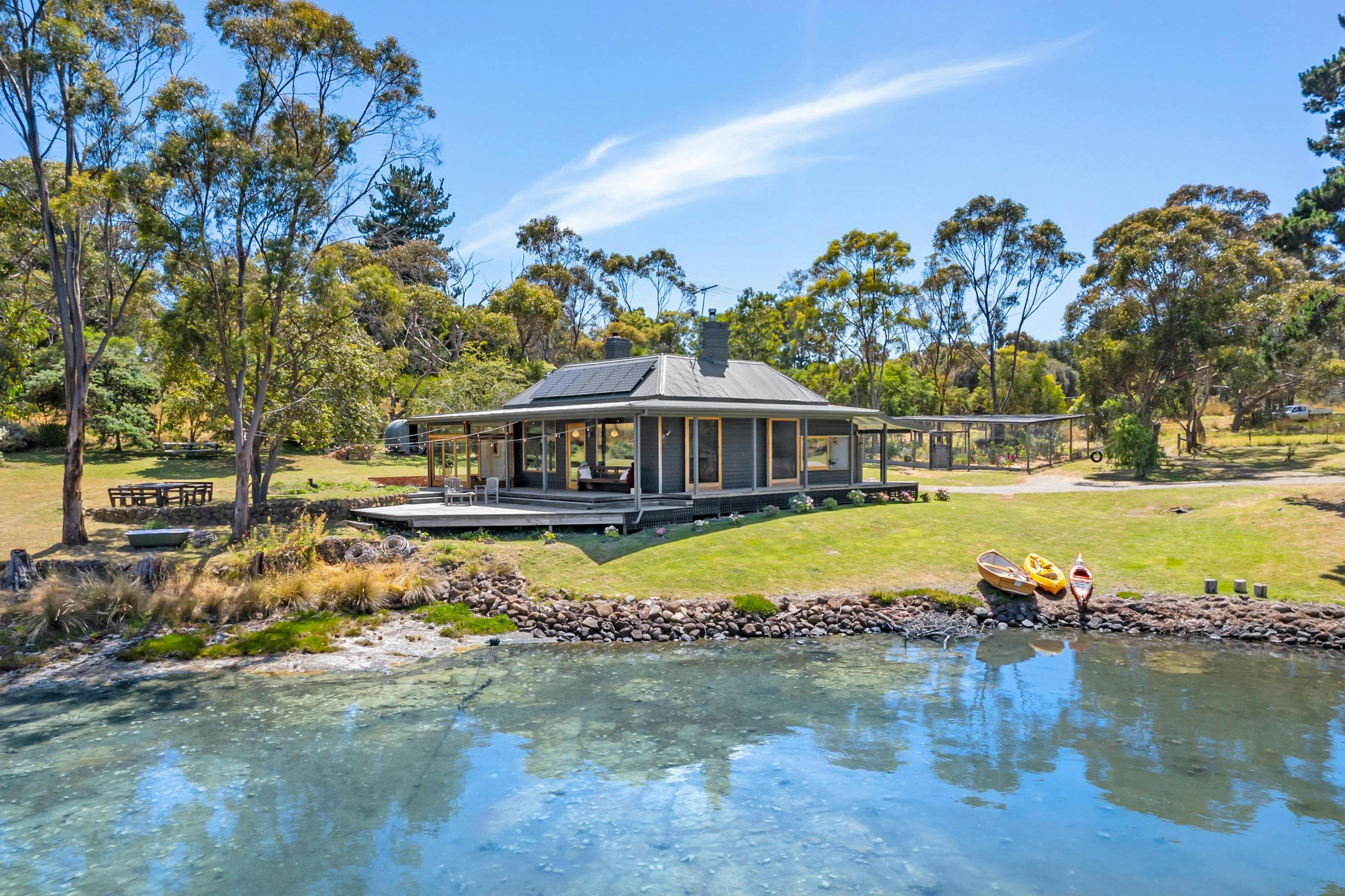 Questa, at the waters edge