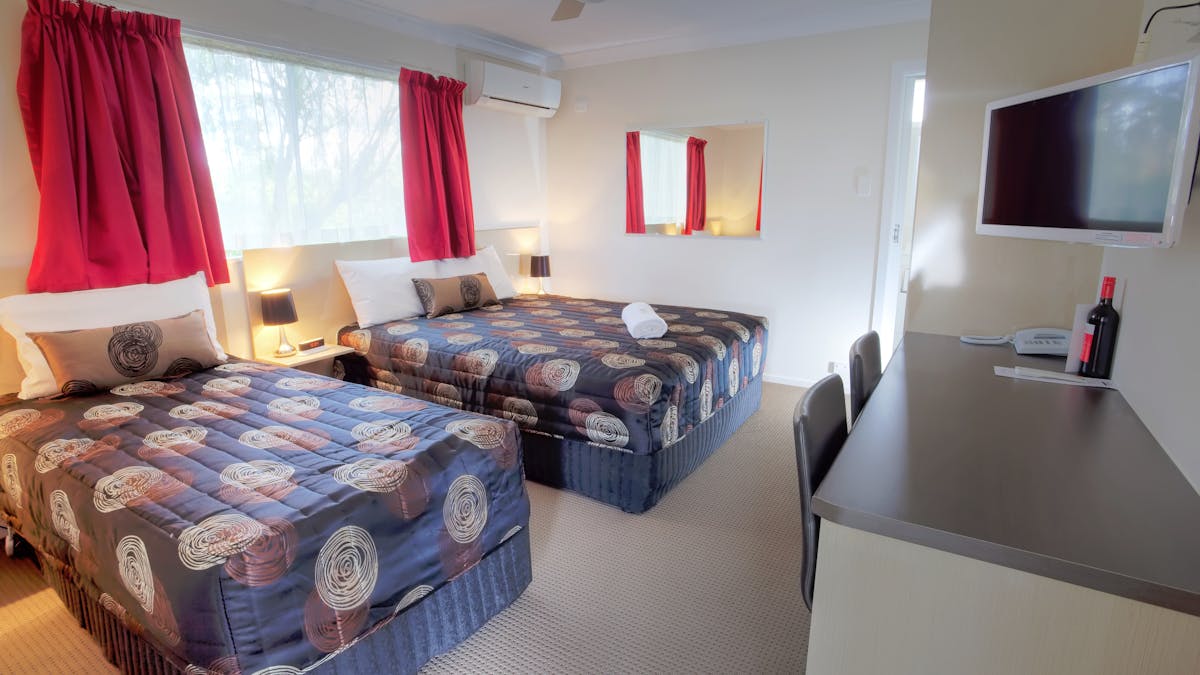 Twin room - High Street Motor Inn Stanthorpe