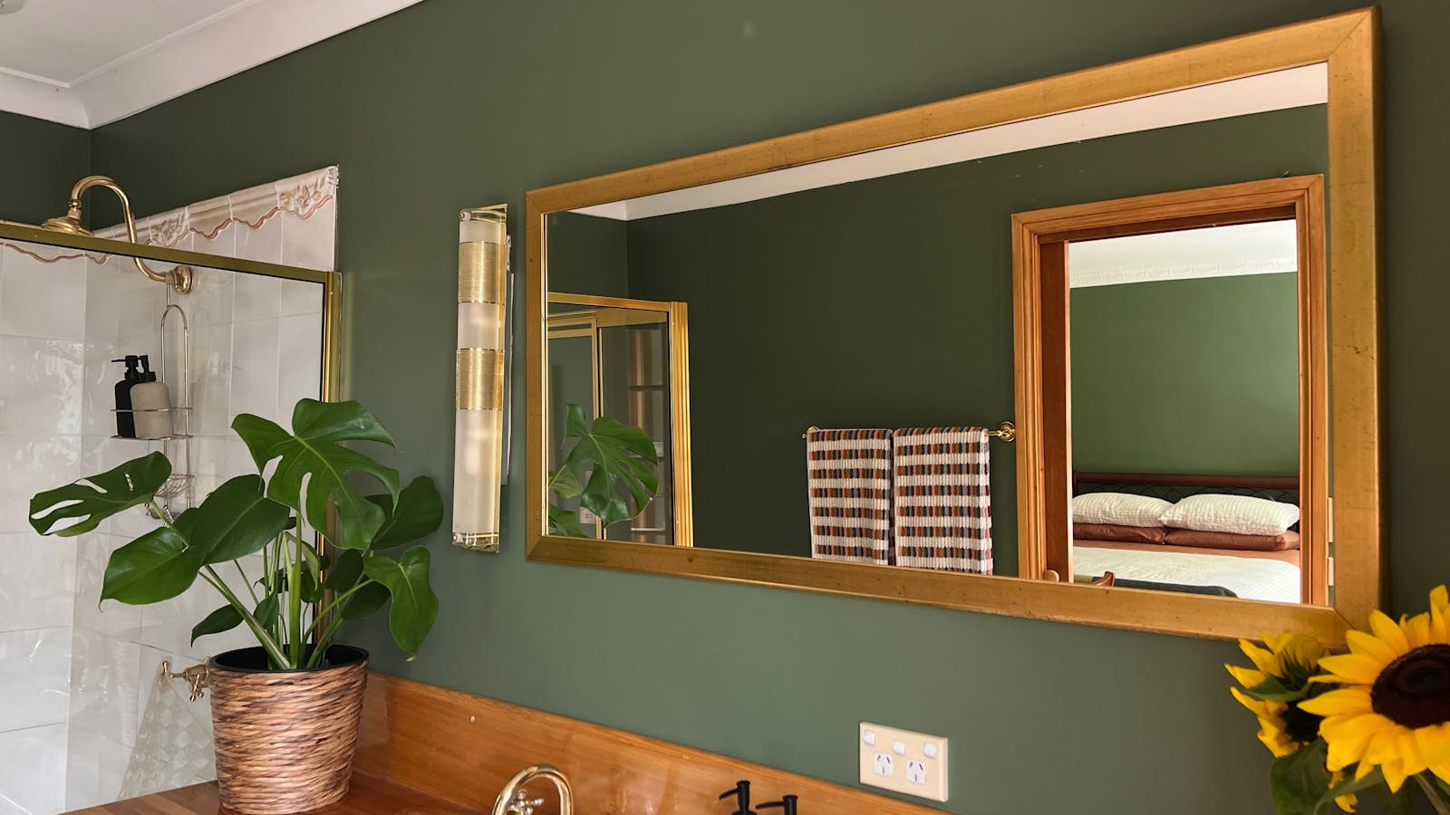 Garden Studio Bathroom