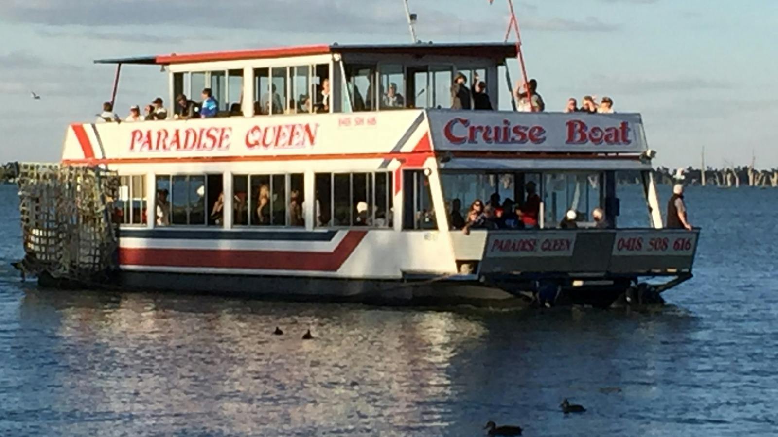 Cruising Lake Mulwala